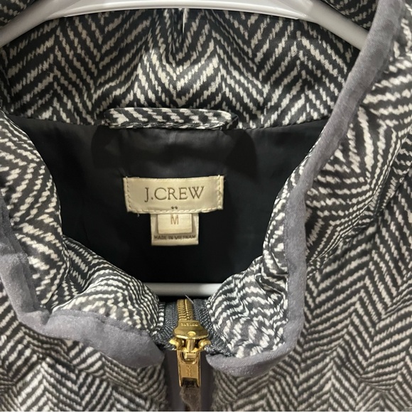 J. Crew herringbone vest 🌬️ - Picture 4 of 6